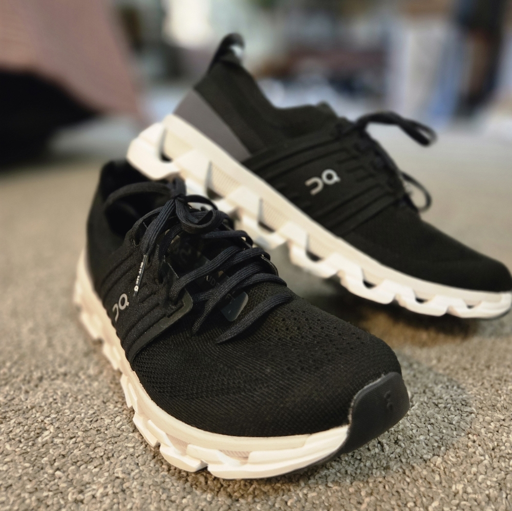 Women's ON Cloudswift